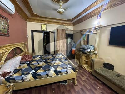 فریرے ٹاؤن کراچی میں 9 مرلہ فلیٹ 4.75 کروڑ میں برائے فروخت۔