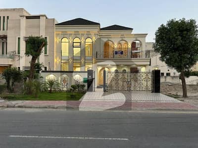 Brand New 10 Marla facing park House for Sale in Tulip Block