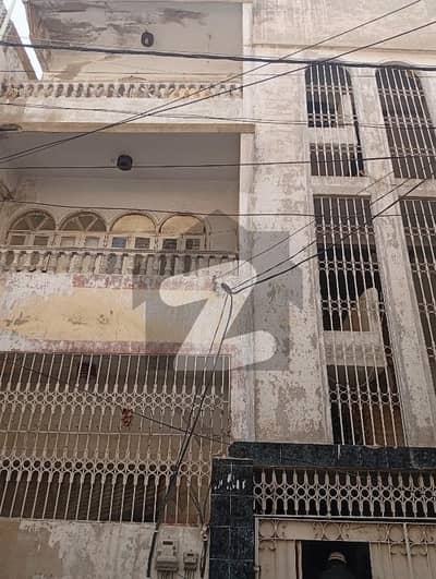 ایئرپورٹ روڈ کراچی میں 6 کمروں کا 5 مرلہ مکان 2.0 کروڑ میں برائے فروخت۔