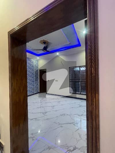 10 Marla Beautiful Upper Portion On Rent
