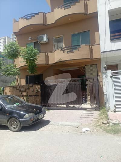 25*40 upper portion For Rent in G13 Islamabad