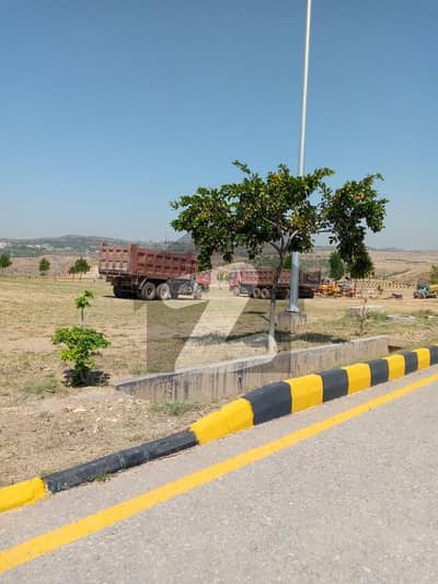 ڈی ایچ اے ویلی ڈی ایچ اے ڈیفینس,اسلام آباد میں 8 مرلہ رہائشی پلاٹ 45.0 لاکھ میں برائے فروخت۔