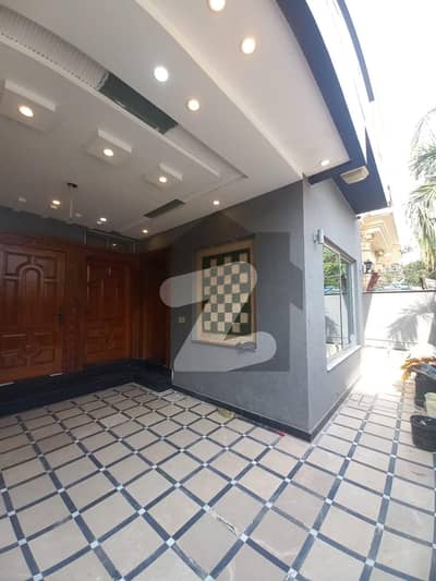 DHA RAHBAR SEC 02 LIKE BRAND NEW HOUSE FOR RENT WITH GAS MARLA 05