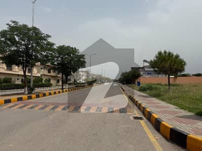 ایف ۔ 17 اسلام آباد میں 10 مرلہ رہائشی پلاٹ 1.15 کروڑ میں برائے فروخت۔