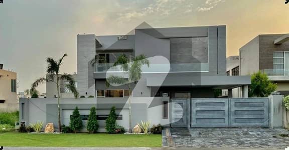 1 KANAL ELEGANT AND FULLY MAINTAINED SUPER HOT LOCATED BUNGALOW IS AVAILABLE IN THE BEST BLOCK OF DHA PHASE 5 LAHORE.