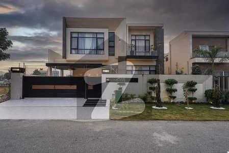 1 KANAL BUNGALOW IS AVAILABLE IN THE BEST BLOCK OF DHA PHASE 7 LAHORE | BRAND NEW