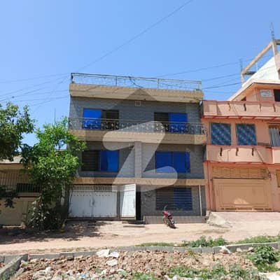 بھٹی ٹاؤن گلبرگ ایکسپریس وے,گلبرگ,اسلام آباد میں 7 مرلہ Studio عمارت 4.0 کروڑ میں برائے فروخت۔