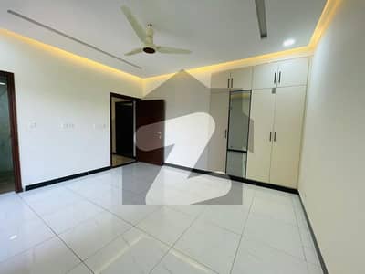 Askari Tower 4 Spacious 3 Bedroom Luxury Apartment for Rent in DHA Phase 5 Islamabad