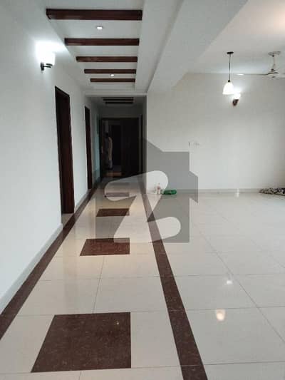 3 Bed Room Apartment Available For Rent in Askari 11 Lahore
