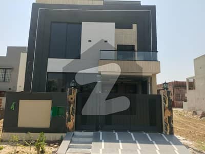 بحریہ نشیمن ۔ آئرس بحریہ نشیمن,لاہور میں 3 کمروں کا 5 مرلہ مکان 1.64 کروڑ میں برائے فروخت۔