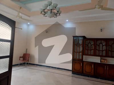 10 Marla Ground Portion available for Rent