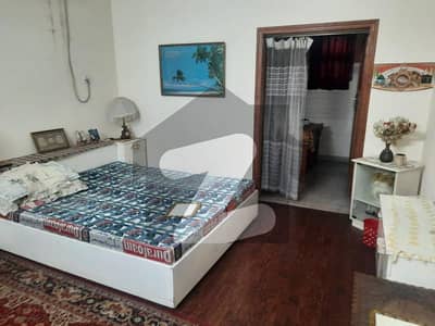 ڈی ایچ اے فیز 3 ڈیفنس (ڈی ایچ اے),لاہور میں 5 کمروں کا 1 کنال مکان 7.2 کروڑ میں برائے فروخت۔