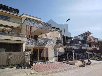 جی ۔ 14/4 جی ۔ 14,اسلام آباد میں 6 کمروں کا 10 مرلہ مکان 8.35 کروڑ میں برائے فروخت۔