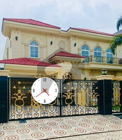 1 Kanal Prime Location Modern House For Sale