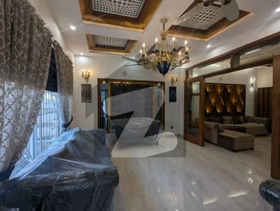 Lower Portion of 1 Kanal House Available For Rent In LDA Avenue
