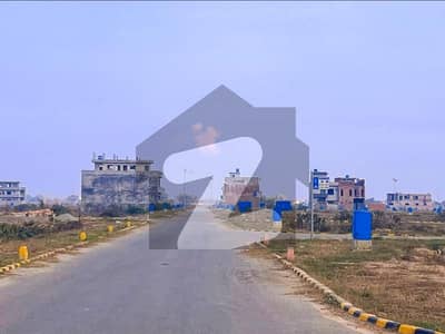 5 Marla Corner on ground plot for sale in G1 block