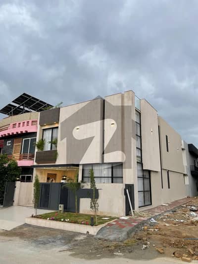 Double Height + Short Corner 8 Marla House 4.70 Crore - E Block, Sector B17 Islamabad.