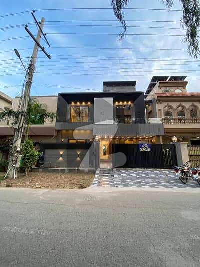 Luxurious 10 Marla Modern House For Sale Wapda Town, Lahore Located On A Prime 80-Foot Wide Road, This Stunning 5-Bedroom Residence Offers A Perfect Blend Of Luxury And Convenience In One Of Lahore'S Most Sought-After Communities
