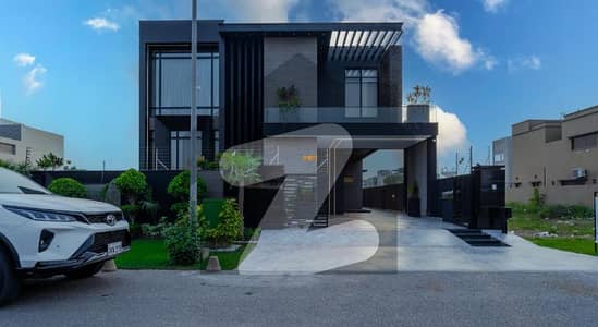 1 KANAL ULTRA MODERN DESIGN HOUSE FOR SALE IN DHA PHASE 7 NEAR TO RAYA GOLF CLUB FACING PARK