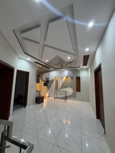 A Stunning Facing Park House Is Up For Grabs In Buch Executive Villas Buch Executive Villas