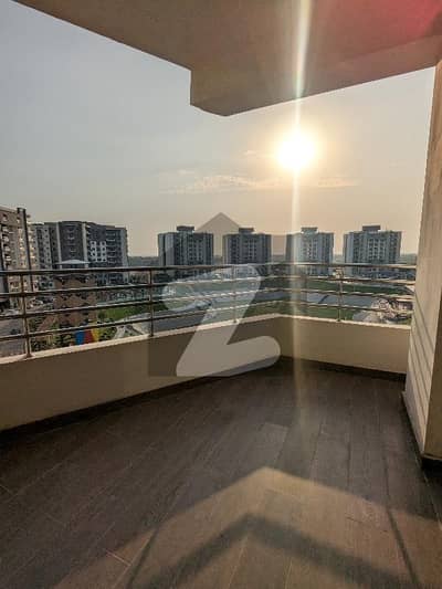 10 Marla 3 Bedroom Apartment Available for Rent