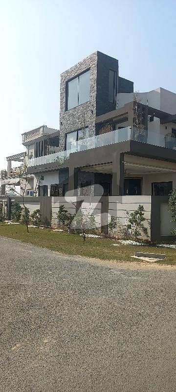 Owner Needy 10 Marla House Gas Water Electricity available