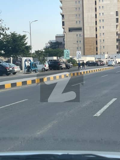 ڈی ایچ اے فیز 6 - بلاک ڈی فیز 6,ڈیفنس (ڈی ایچ اے),لاہور میں 1 کنال رہائشی پلاٹ 6.25 کروڑ میں برائے فروخت۔