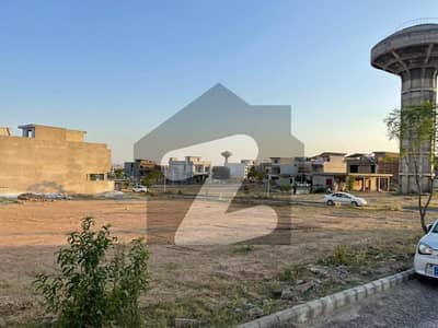گلبرگ ریزیڈنشیا - بلاک ایل گلبرگ ریزیڈنشیا,گلبرگ,اسلام آباد میں 7 مرلہ رہائشی پلاٹ 1.5 کروڑ میں برائے فروخت۔