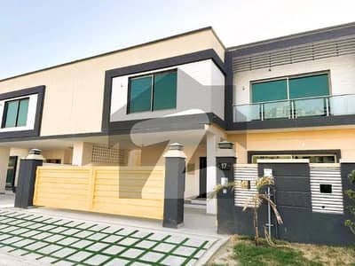 Prime Location 375 Sq Yards (Brigadier House) For Sale