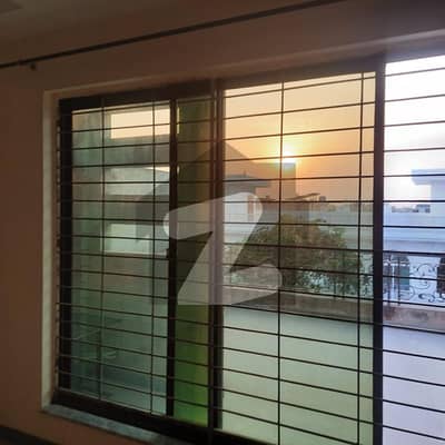 10 MARLA House for rent in WAPDA TOWN phase1