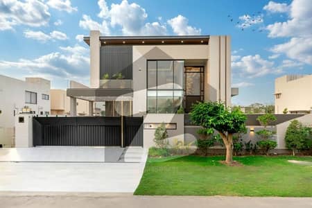 1 Kanal Top Quality Build Luxurious Beautiful Modern Design Villa With Basement For Sale In DHA Lahore Phase 6 Prime Location