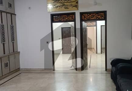 فیڈرل بی ایریا ۔ بلاک 8 فیڈرل بی ایریا,کراچی میں 5 کمروں کا 5 مرلہ بالائی پورشن 1.55 کروڑ میں برائے فروخت۔