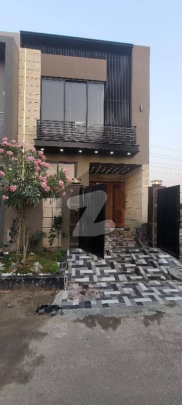 3 Marla Brand New House For Sale
