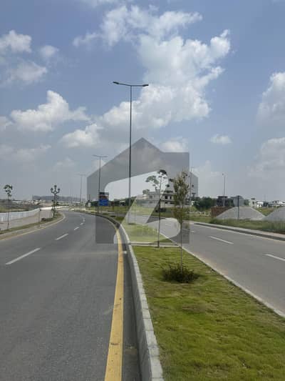 10 marla plot available for sale