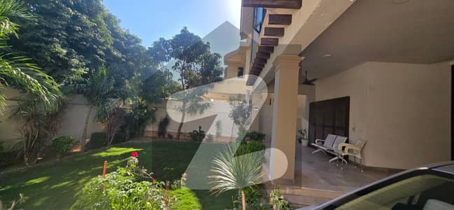 500 YARDS BUNGALOW FOR SALE IN PHASE 6 DHA
