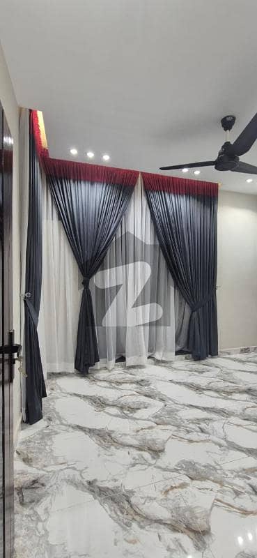 10 Marla Brand New House Available for Rent in Bahria Town Lahore