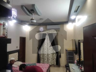 ناظم آباد 4 ناظم آباد,کراچی میں 3 کمروں کا 8 مرلہ بالائی پورشن 2.15 کروڑ میں برائے فروخت۔