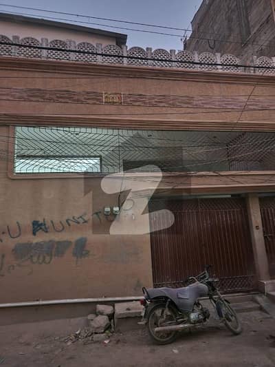 گولڈن ٹاؤن ملیر,کراچی میں 4 کمروں کا 4 مرلہ مکان 1.7 کروڑ میں برائے فروخت۔