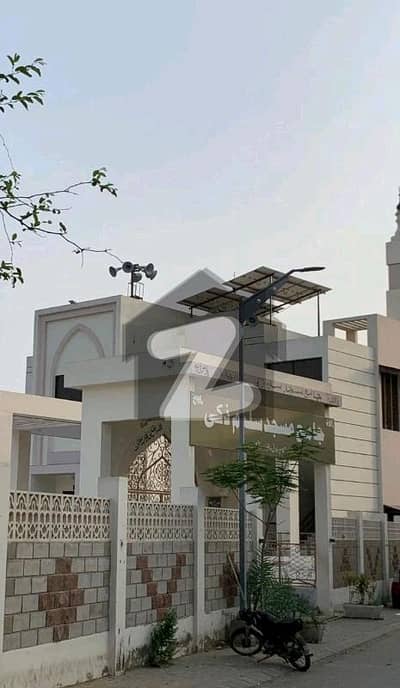 صائمہ لگژری ہومز کراچی میں 4 کمروں کا 10 مرلہ مکان 3.7 کروڑ میں برائے فروخت۔