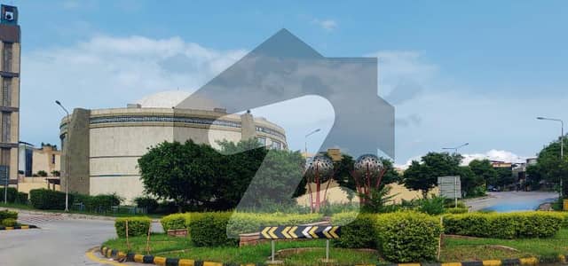5 Marla Residential Plot in Bahria Town Phase 8 Extension Best Price
