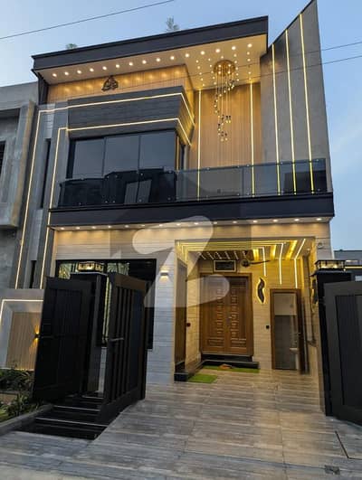 5 MARLA LUXURY HOUSE AVAILABLE FOR SALE IN PARK VIEW CITY LHR