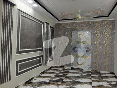 10 Square Yards Other for rent in Shama Road