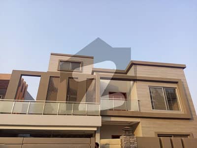 1 Kanal Brand New Luxury House Available For Sale In Bahria Town Lahore.