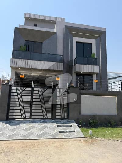 Triple Storey House 5.68 Marla 4 Bed 4 Bath 3 kitchens