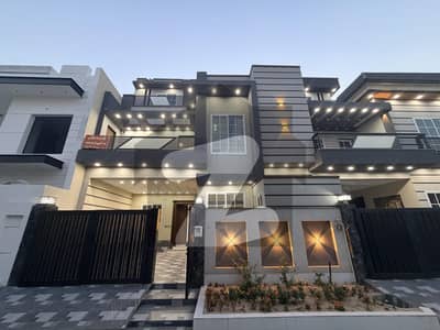 6 Marla Beautiful House For Sale In Diamond City Near Cantt