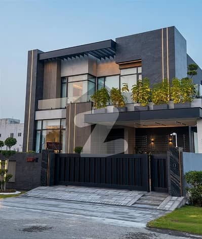 1 KANAL MODERN DESIGNE TOP LOCATION BUNGALOW DHA LAHORE FOR RENT