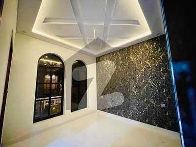 5 Marla Double bedroom Appartment Available For Rent