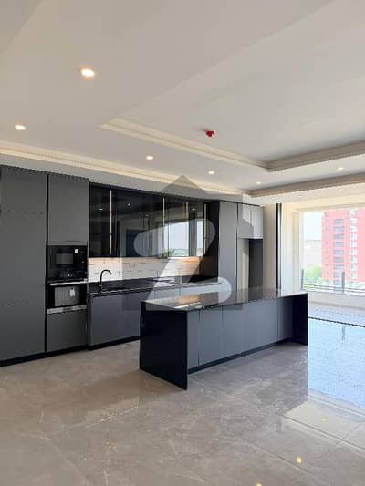 Brand-New Spacious 2 Bedroom Apartment For Rent