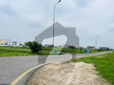 بحریہ ٹاؤن فیز 8 ۔ رفیع بلاک بحریہ ٹاؤن فیز 8,بحریہ ٹاؤن راولپنڈی,راولپنڈی میں 8 مرلہ رہائشی پلاٹ 80.0 لاکھ میں برائے فروخت۔