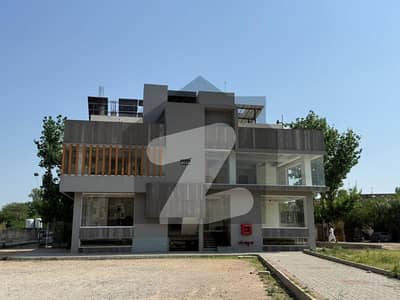 BRAND NEW FULL UNIT AVAILABLE FOR RENT